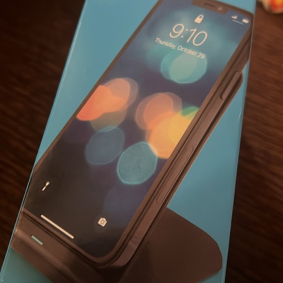 Smart gear fast wireless charging stand USB POWERED SMARTPHONE WIRELESS CHARGER - Picture 4 of 6